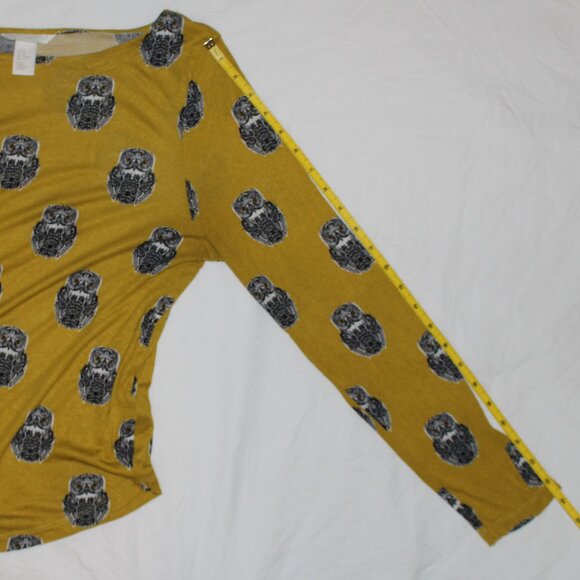 H&M Chartreuse Light Weight Long Sleeve Shirt with Black & White Owl Pattern - Picture 10 of 12